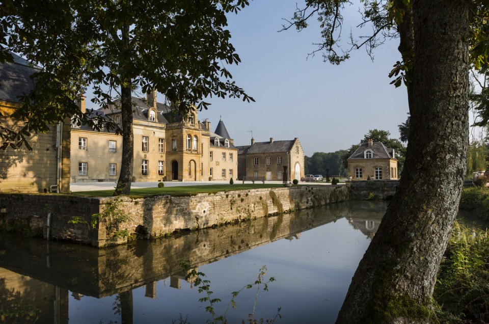 Le Château du Faucon à Donchery