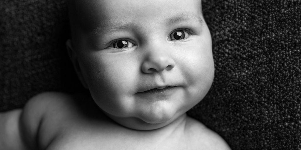 portrait enfant, photo noir et blanc, photo studio