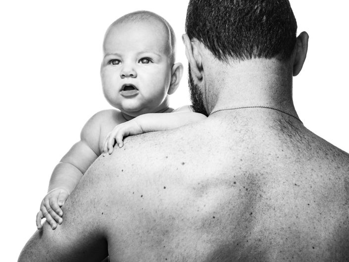 portrait enfant, photo noir et blanc, photo studio, portrait pere fils