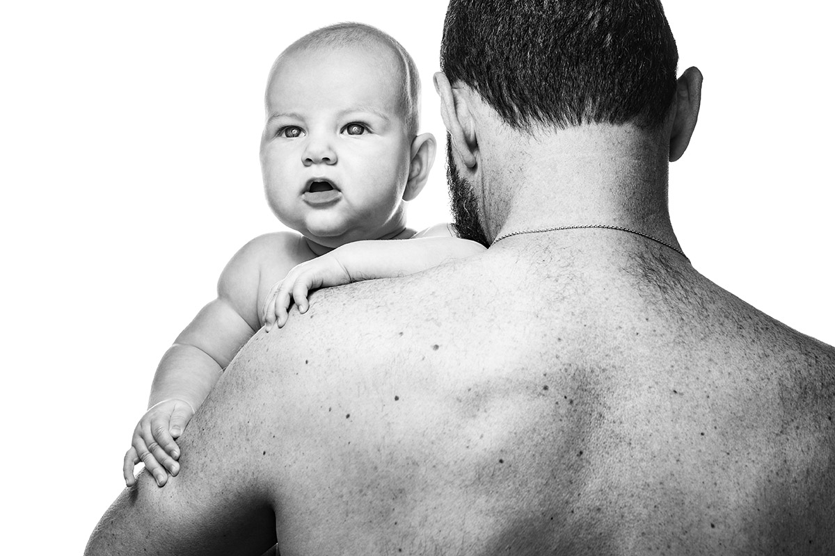 portrait enfant, photo noir et blanc, photo studio, portrait pere fils