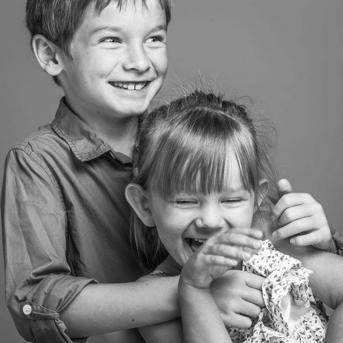 portrait photo noir et blanc studio frere et soeur lorraine