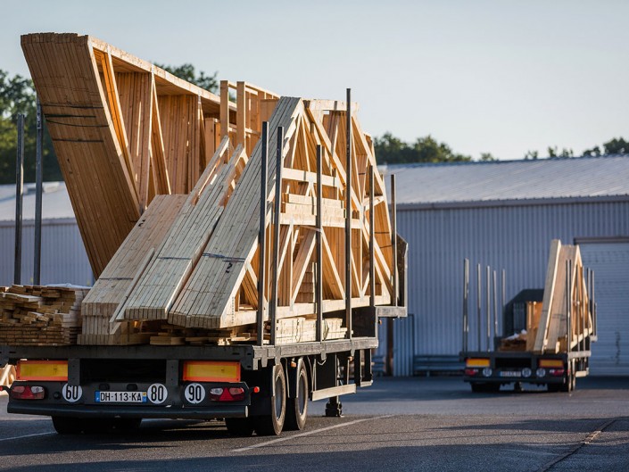 photo remorque camion reportage industrie martin charpentes bois toul