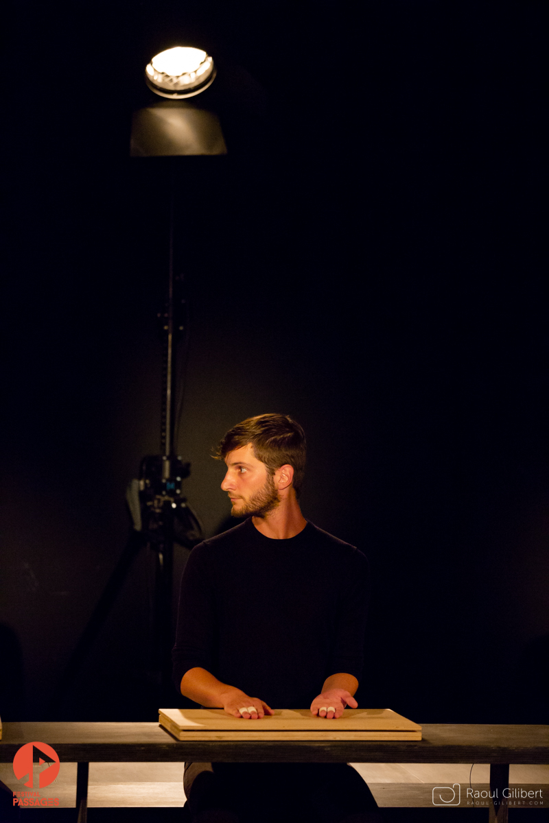 groupe 42 du Théâtre National de Strasbourg, festival ecoles de passages de metz, photo de theatre