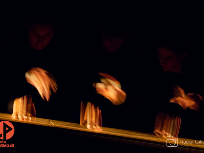 groupe 42 du Théâtre National de Strasbourg, festival ecoles de passages de metz, photo de theatre