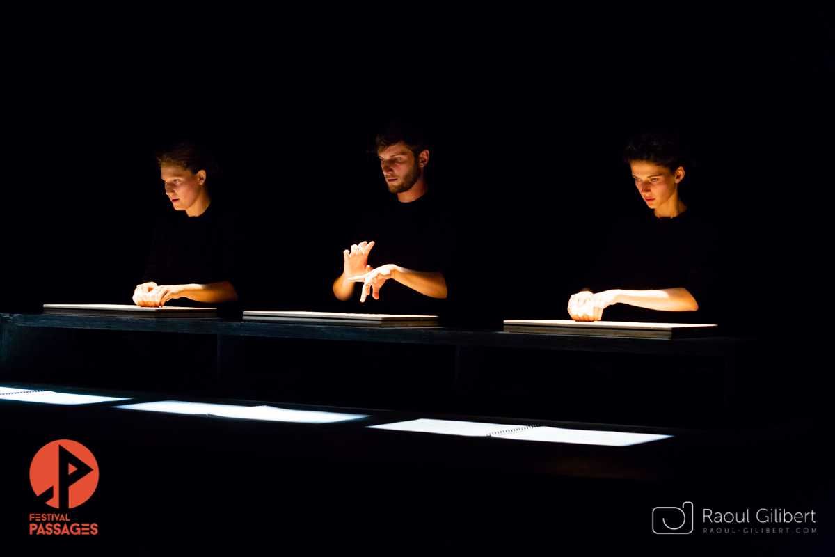 groupe 42 du Théâtre National de Strasbourg, festival ecoles de passages de metz, photo de theatre