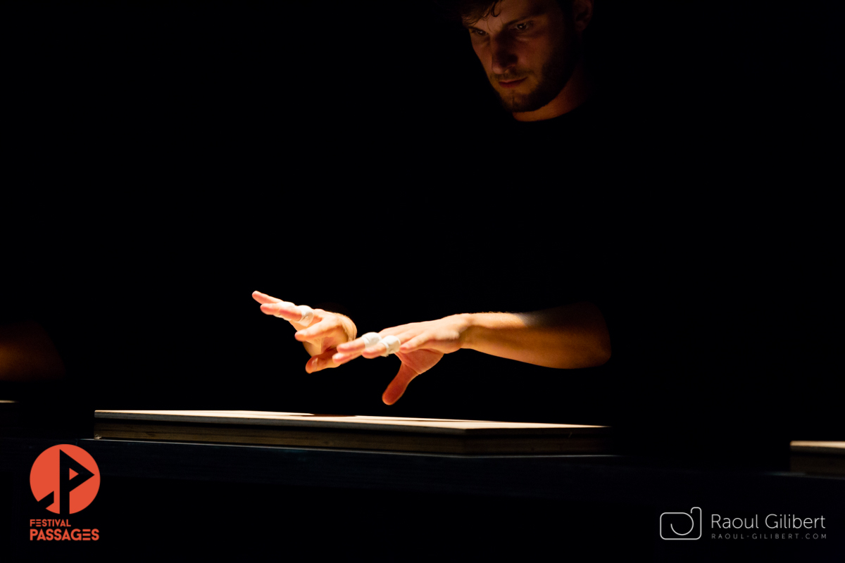 groupe 42 du Théâtre National de Strasbourg, festival ecoles de passages de metz, photo de theatre